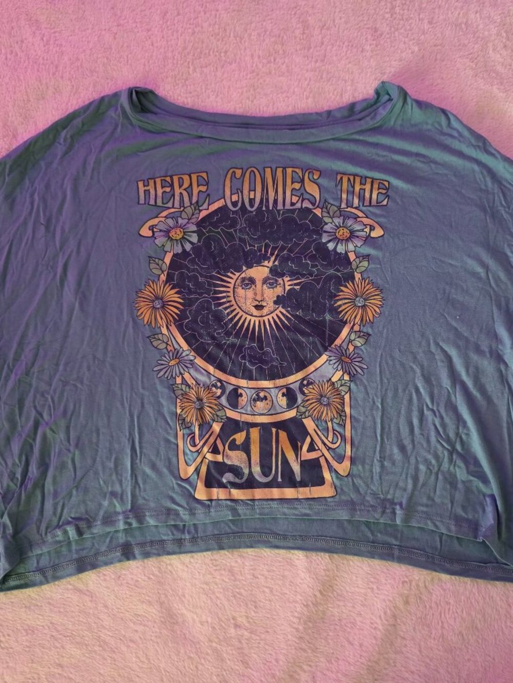 NWT Arula Teal Cyan Here Comes The Sun Graphic Crop Top Size X / XL ($45 MSRP)